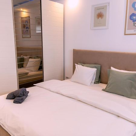 Nicolae Balcescu Dream House Apartment บูคาเรสต์ ภายนอก รูปภาพ
