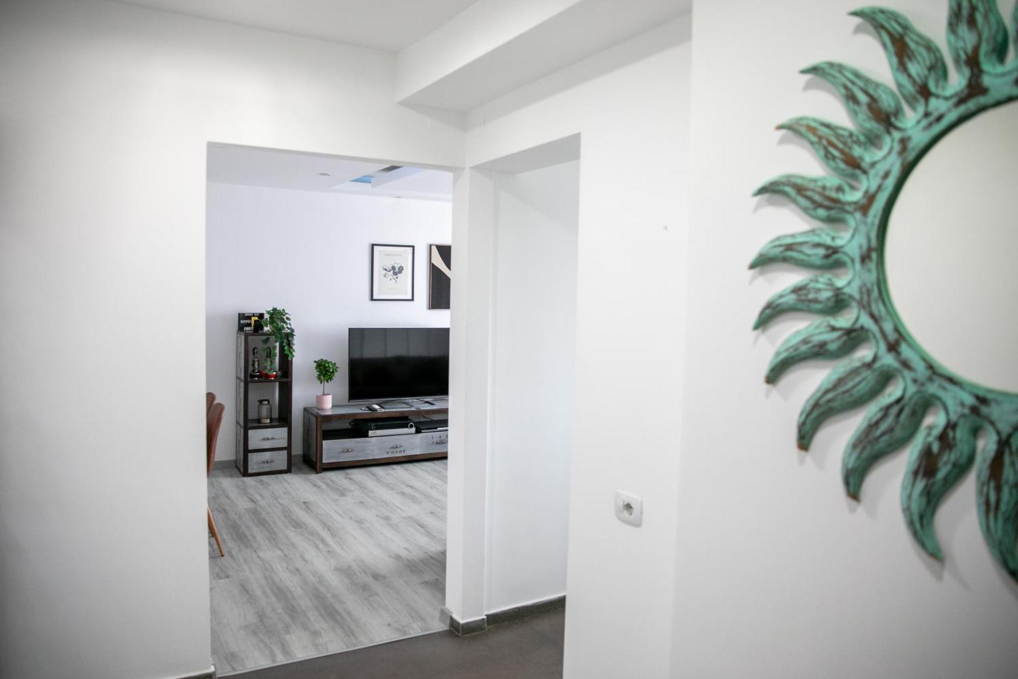 Nicolae Balcescu Dream House Apartment บูคาเรสต์ ภายนอก รูปภาพ