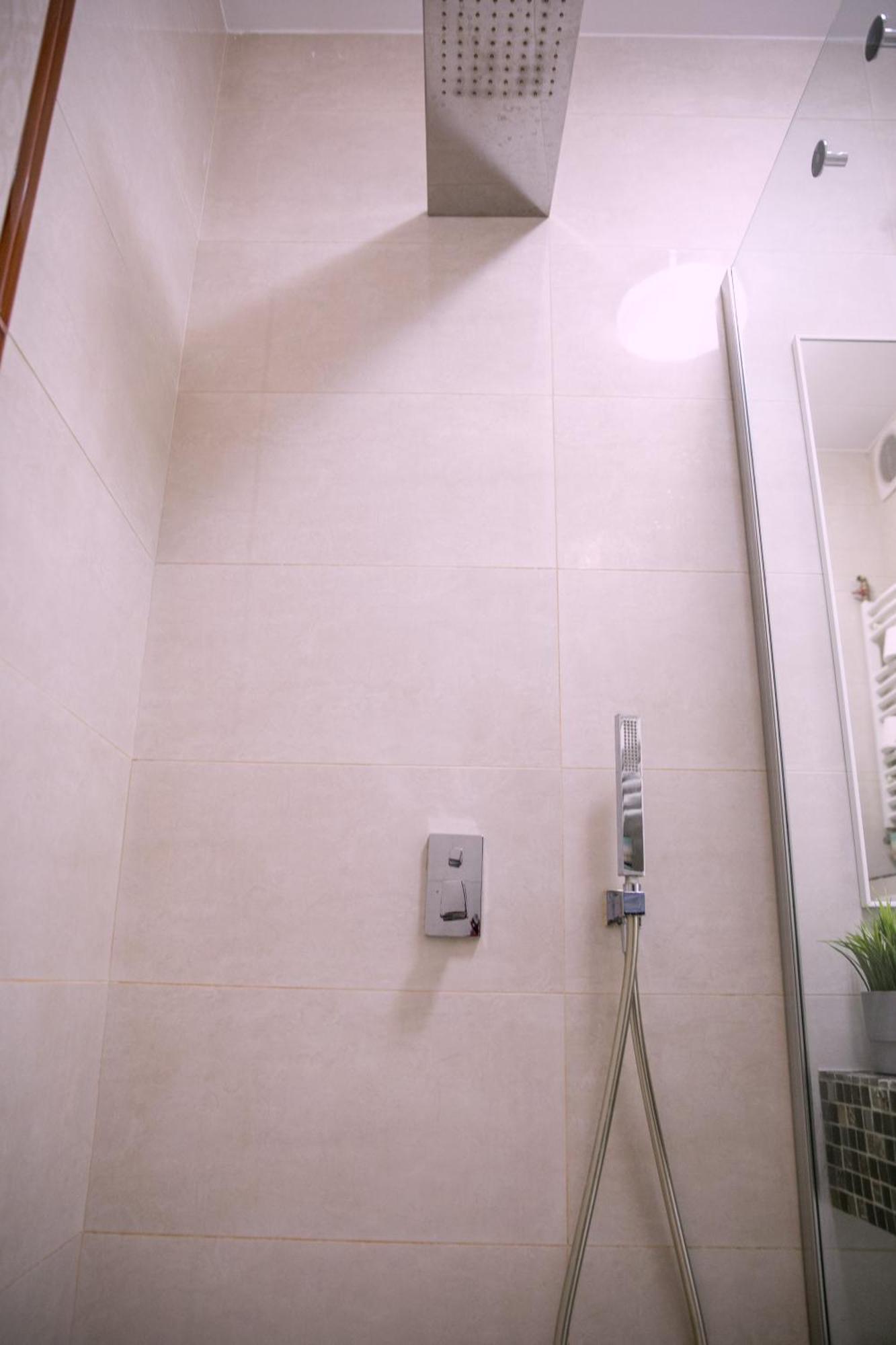 Nicolae Balcescu Dream House Apartment บูคาเรสต์ ภายนอก รูปภาพ
