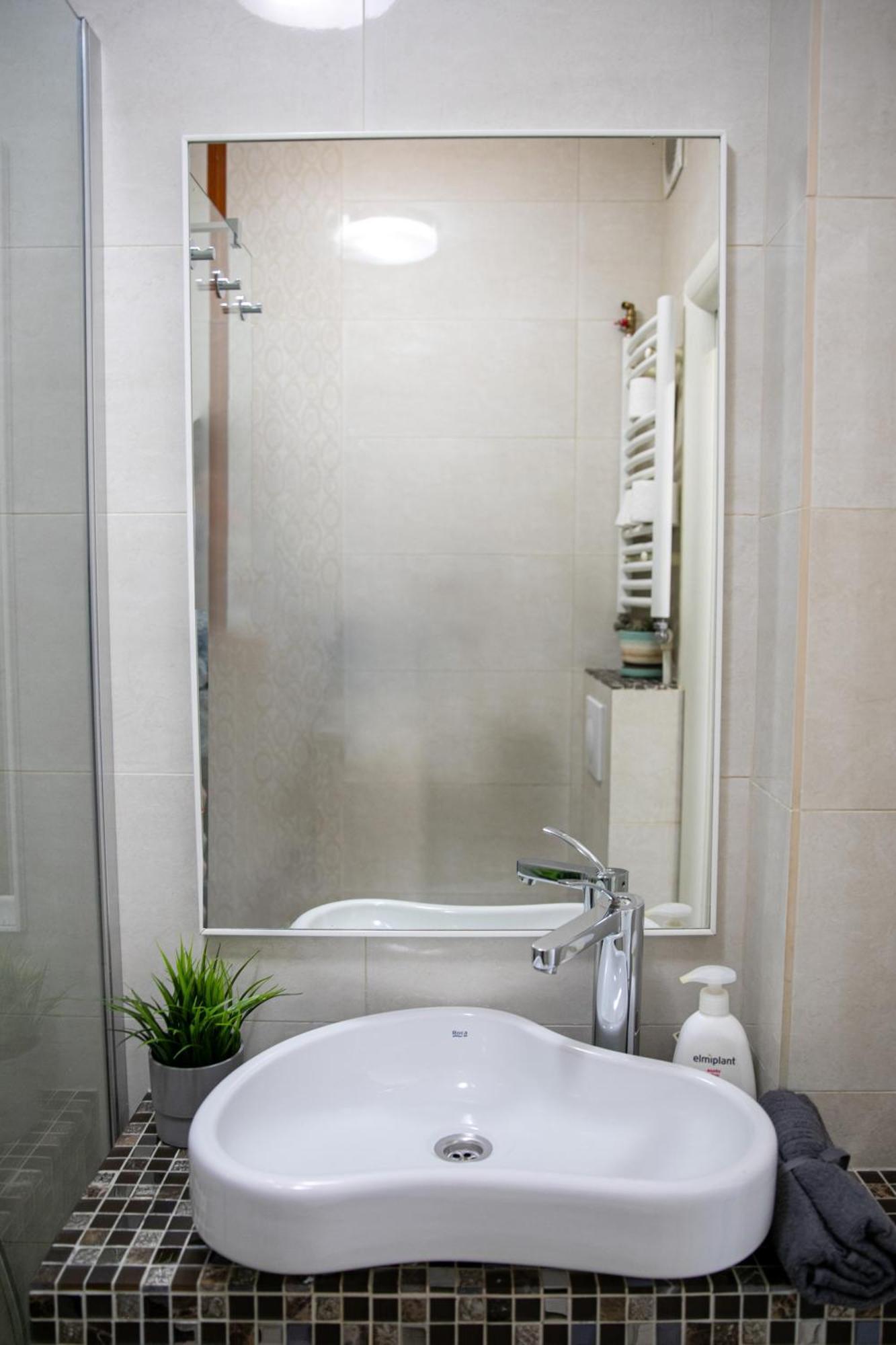 Nicolae Balcescu Dream House Apartment บูคาเรสต์ ภายนอก รูปภาพ