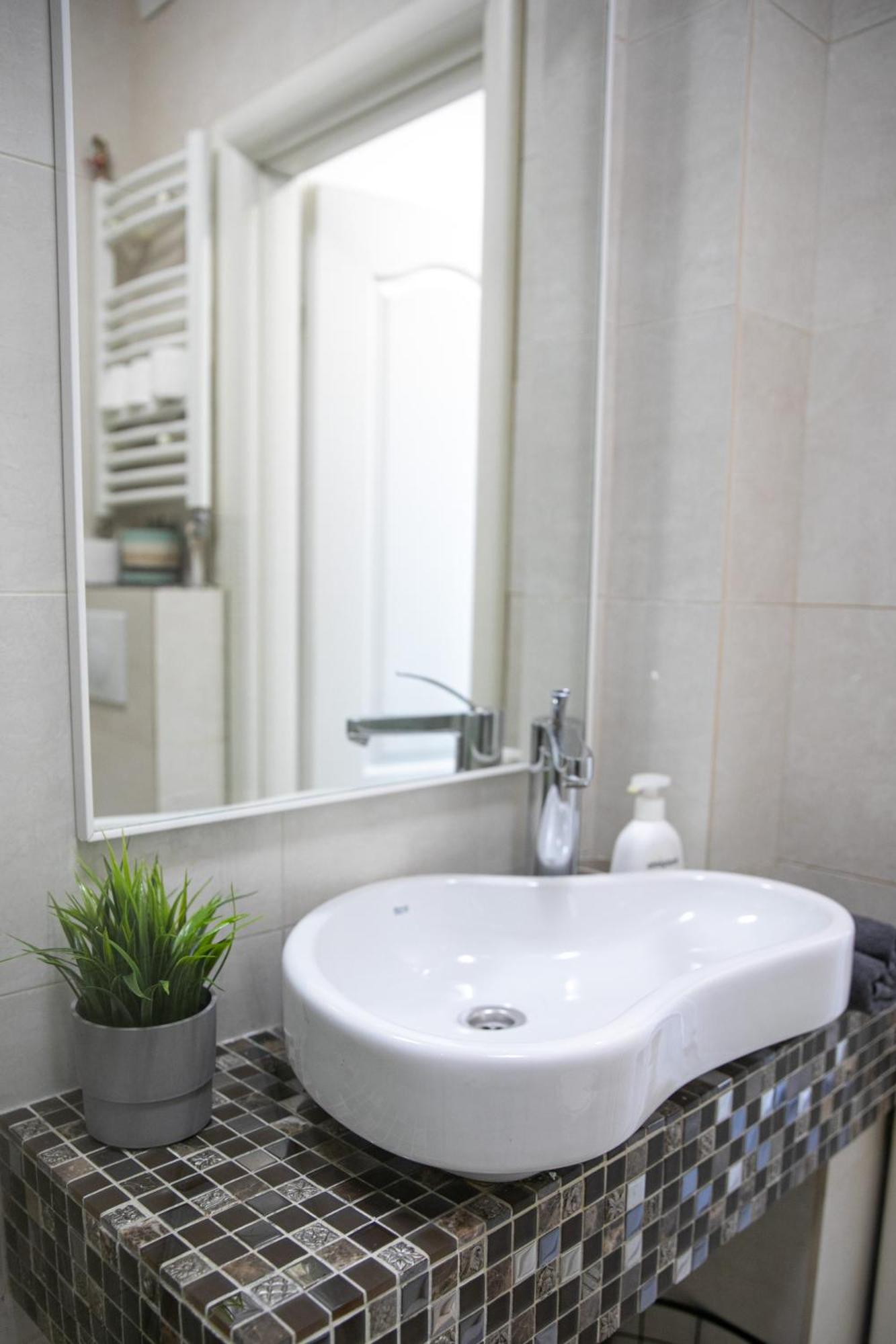 Nicolae Balcescu Dream House Apartment บูคาเรสต์ ภายนอก รูปภาพ